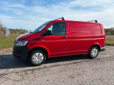 Usata VW Transporter 102 CV (75 kW) 2019 Rosso Furgone