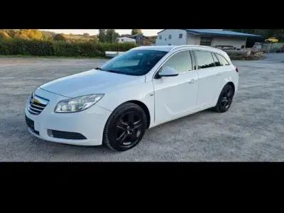 Gebraucht Opel Insignia 110 PS (80 kW) 2009 Kombi
