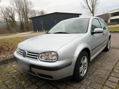 Gebraucht VW Golf IV S 75 PS (55 kW) 2000 Silber Kleinwagen