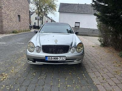 Mercedes E270