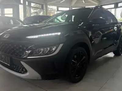 Gebraucht Hyundai Kona Edition 30+ 105 PS (77 kW) 2021 Schwarz SUV