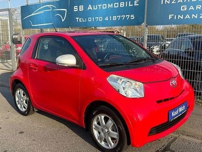 Gebraucht Toyota iQ 68 PS (50 kW) 2012 Rot Kleinwagen