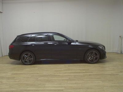 Second-hand Mercedes C300e AMG line 320 CP (235 kW) 2021 Negru Break