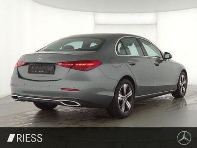 Grau Gebraucht 2023 Mercedes C200 Avantgarde Limousine | 36.740 € (Etwas zu teuer)