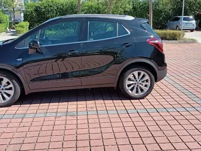 Gebraucht Opel Mokka X Color Innovation 140 PS (102 kW) 2019 Schwarz SUV