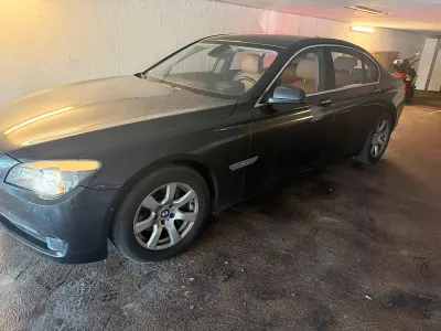 Gebraucht BMW 730 245 PS (180 kW) 2009 Grau Limousine