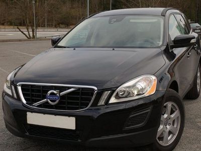 Gebraucht Volvo XC60 Momentum 163 PS (119 kW) 2012 Schwarz metallic SUV