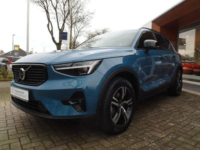 Blau Gebraucht 2025 Volvo XC40 Plus SUV | 37.890 € (Fairer Preis)