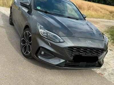 Gebraucht Ford Focus ST-Line 150 PS (110 kW) 2019 Grau Kleinwagen