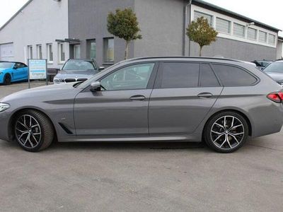 Gebraucht BMW 540 M Sport 340 PS (250 kW) 2022 Berninagrau bernsteineffekt Kombi