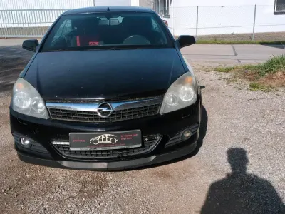 Gebraucht Opel Astra 140 PS (102 kW) 2006 Schwarz Cabrio