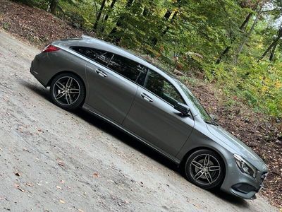 gebraucht Mercedes CLA220 CDI, AGM innen/außen, Panoramadach, Automatik