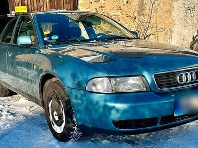 Grün Gebraucht 1998 Audi A4 Basis Limousine | 1.250 € (Guter Preis)