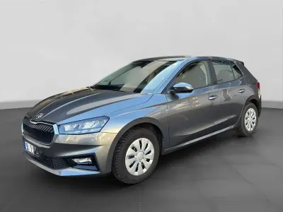 Gebraucht Skoda Fabia Selection 80 PS (58 kW) 2024 Graphitegrau metallic Kleinwagen