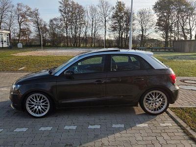 Braun Gebraucht 2012 Audi A1 Sportback Attraction Kleinwagen | 7.999 € (Fairer Preis)