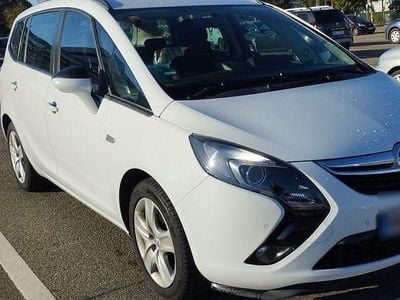 Second-hand Opel Zafira 136 CP (100 kW) 2014 Alb Monovolum