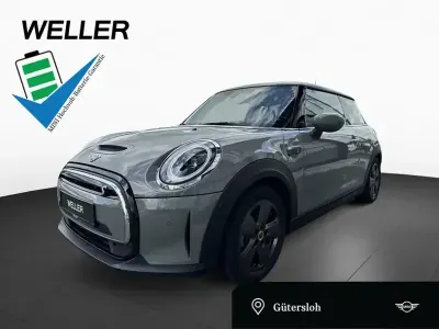 Gebraucht Mini Cooper SE 135 kW (184 PS) 2022 Moonwalk grey (grau) Kleinwagen