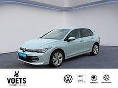 Neu VW Golf VIII Goal 116 PS (85 kW) 2025 Blau Limousine