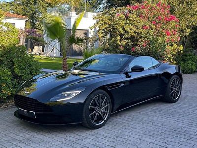Aston Martin DB11