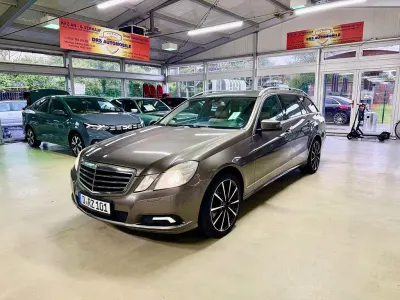 Gebraucht Mercedes E250 204 PS (150 kW) 2011 Grau Kombi