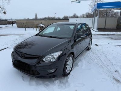 Schwarz Gebraucht 2010 Hyundai i30 Comfort Limousine | 4.800 € (Fairer Preis)