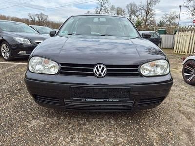 Gebraucht VW Golf IV Basis 75 PS (55 kW) 2001 Schwarz Limousine