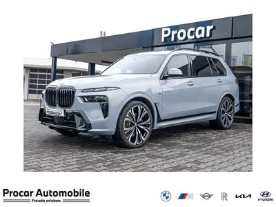 Gebraucht BMW X7 M Sport 352 PS (258 kW) 2025 Grau SUV