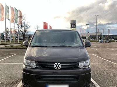 Gebraucht VW T5 102 PS (75 kW) 2011 Violett Van