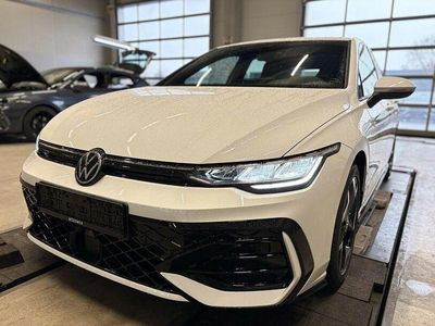 Usata VW Golf VIII R-line 150 CV (110 kW) 2025 Bianco Berlina