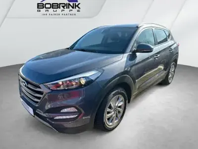 Gebraucht Hyundai Tucson Intro Edition 136 PS (100 kW) 2016 Grau SUV