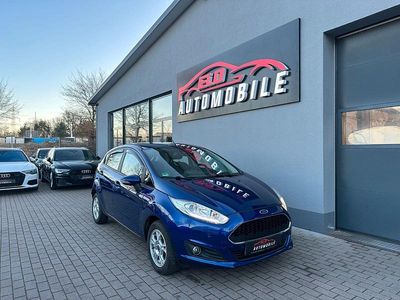 Gebraucht Ford Fiesta Celebration 101 PS (74 kW) 2017 Gelb Kleinwagen
