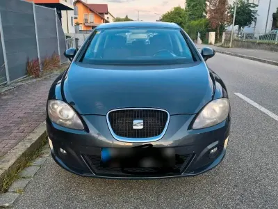 Gebraucht Seat Leon 105 PS (77 kW) 2011 Grau Kleinwagen