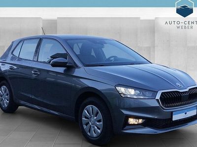 Grau Neu 2025 Skoda Fabia Essence Limousine | 22.170 € (Etwas zu teuer)