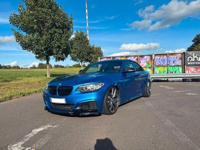 BMW M235
