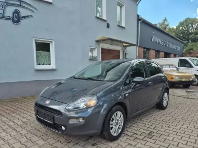 Gebraucht Fiat Punto Lounge 69 PS (50 kW) 2016 Schwarz Kleinwagen