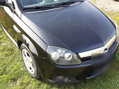 Gebraucht Opel Tigra 90 PS (66 kW) 2005 Schwarz Cabrio