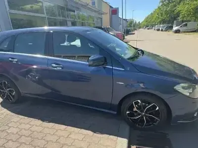 Brugt Mercedes B180 AMG Edition 1 109 HK (80 kW) 2012 Blå MPV