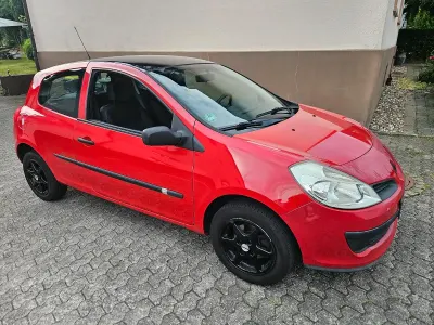 Gebraucht Renault Clio III 69 PS (50 kW) 2006 Rot Limousine