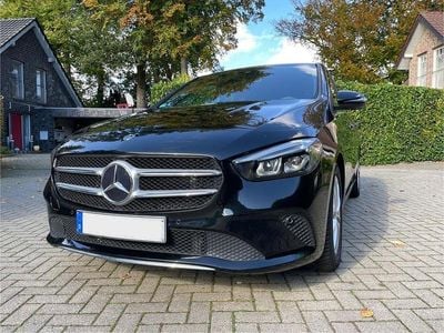 Mercedes B220