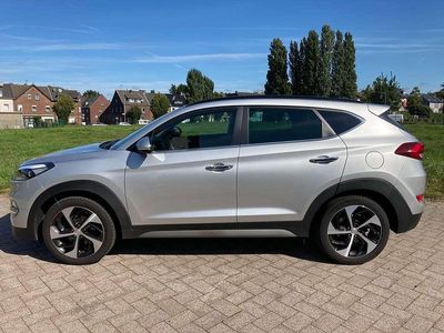 Gebraucht Hyundai Tucson 177 PS (130 kW) 2017 Silber SUV