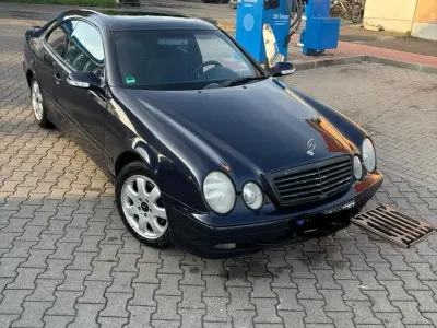 Gebraucht Mercedes CLK230 197 PS (144 kW) 2001 Andere farben Coupé