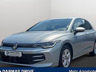 Gebraucht VW Golf VIII Life 150 PS (110 kW) 2024 Oyster silver metallic Limousine