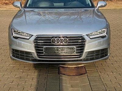 Grau Gebraucht 2016 Audi A7 Sportback Kleinwagen | 26.000 € (Fairer Preis)