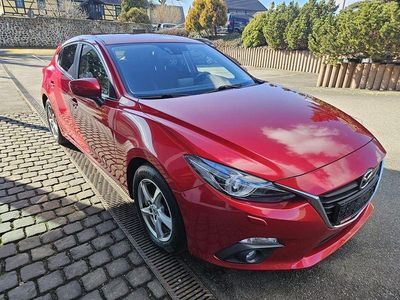 Gebraucht Mazda 3 Nakama 150 PS (110 kW) 2016 Rot Limousine