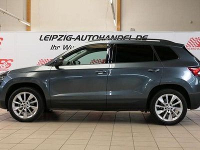 Quarzgrau metallic Gebraucht 2018 Skoda Karoq Style SUV | 25.984 € (Teuer)