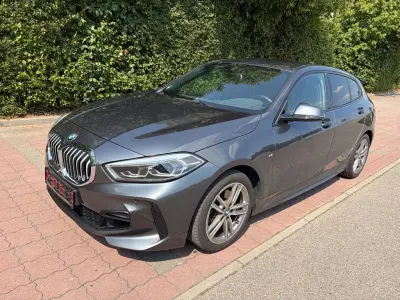 Gebraucht BMW 118 M Sport 140 PS (102 kW) 2020 Grau Limousine