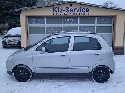 Gebraucht Chevrolet Matiz SE 67 PS (49 kW) 2009 Poly silver (metallic) Kleinwagen