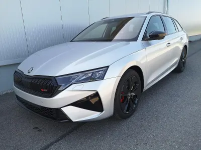Nuova Skoda Octavia RS 265 CV (194 kW) 2025 Argento Station wagon
