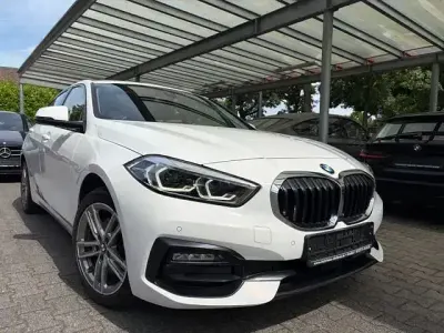 Gebraucht BMW 118 Sport Line 136 PS (100 kW) 2022 Weiß Kleinwagen