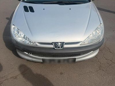 Gebraucht Peugeot 206 60 PS (44 kW) 2003 Silber Coupé
